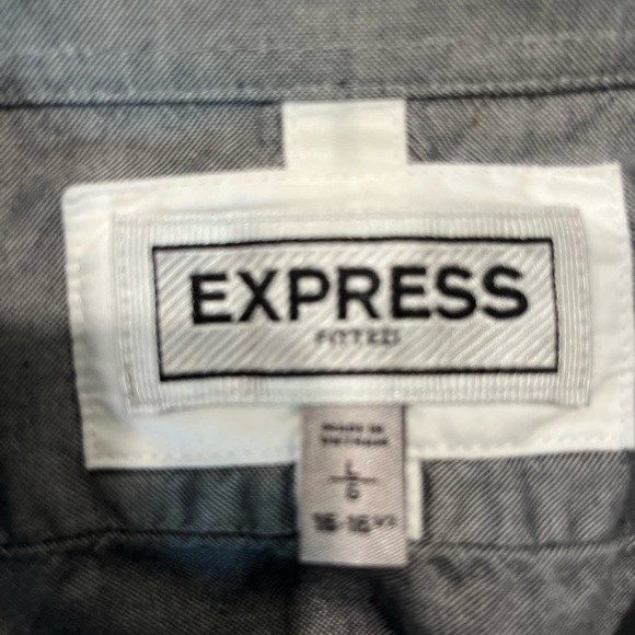 Express button down - Picture 4 of 4
